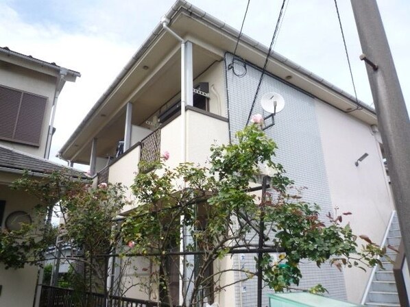 アキコーポの物件外観写真